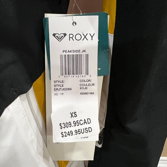SOLD - Roxy snow jacket - Picture 7 of 11